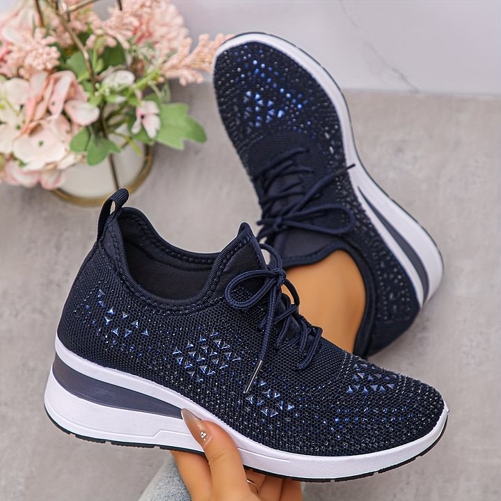 Dam Sneakers Med Stöd För Fotvalv Och Strassdetaljer