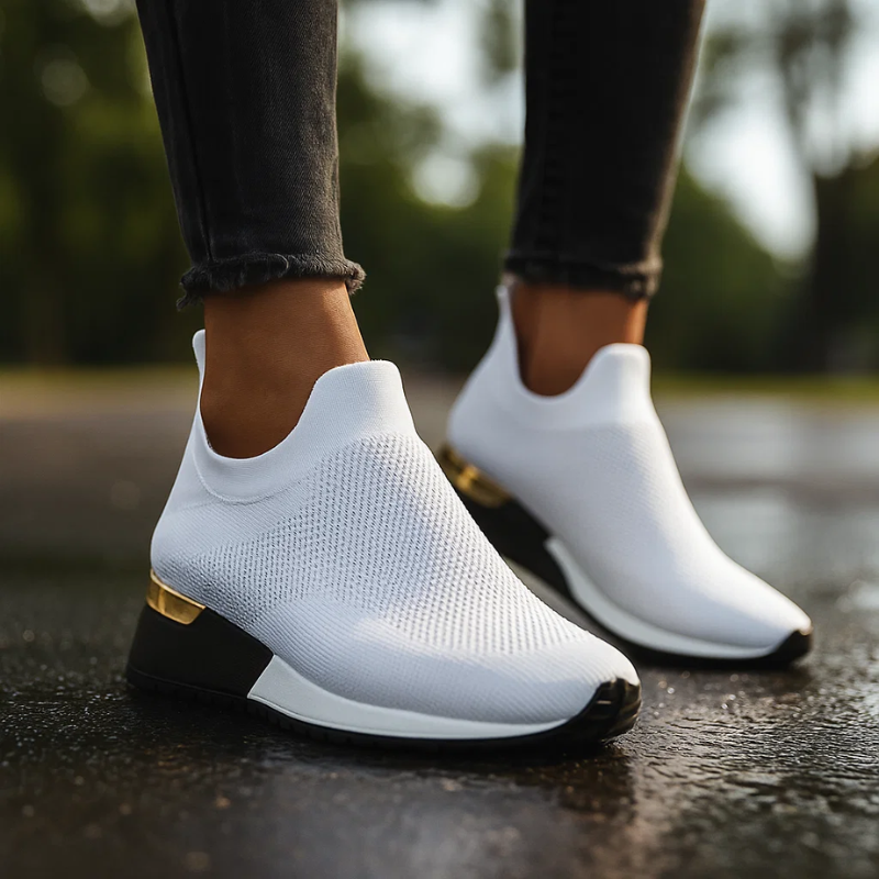 Slip-On Sneakers för Dam med Andningsbart Mesh och Metallisk Häl