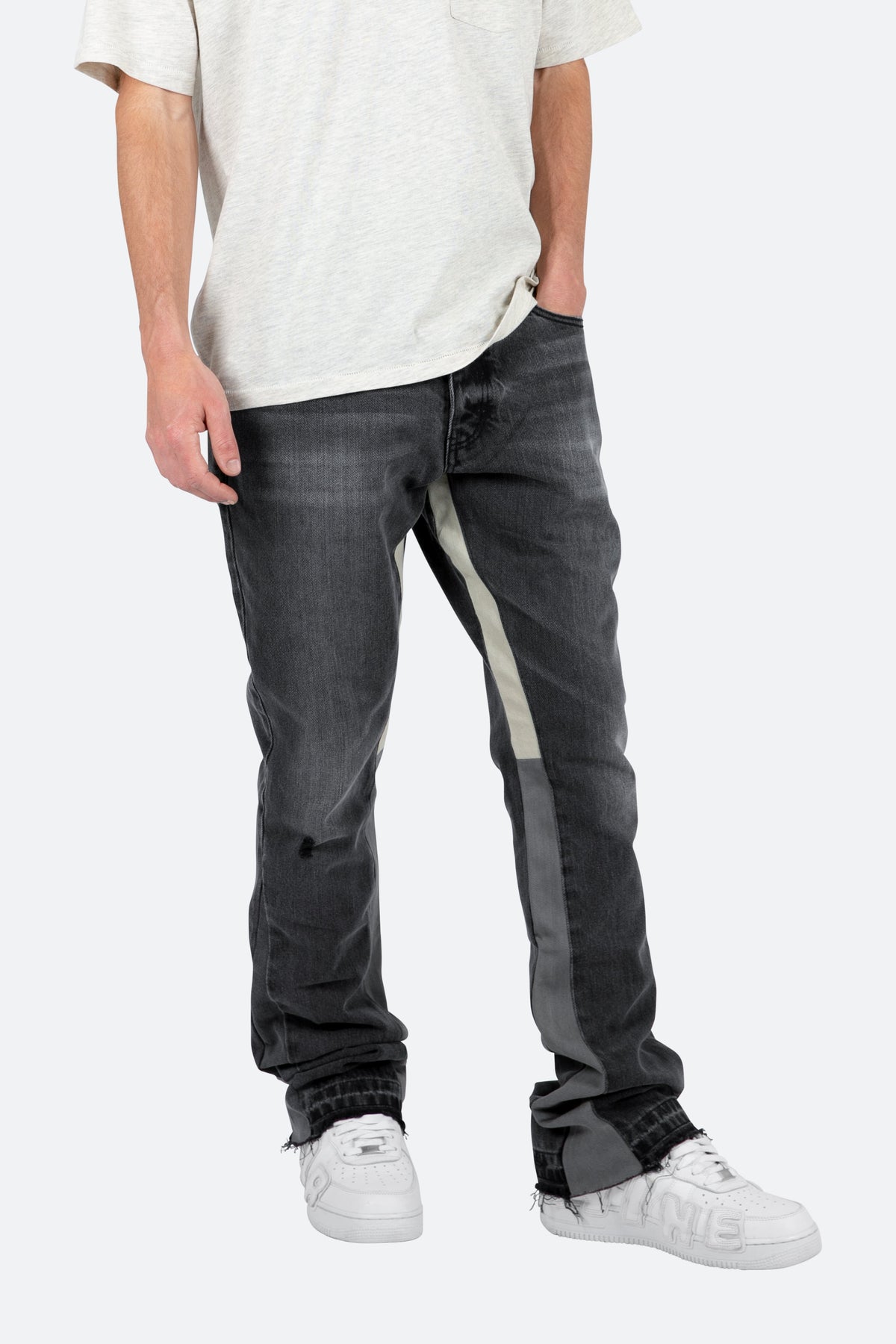 Herr Flare Jeans Tvättad Svart Denimmodell Smal Lår Kontrastpaneler Dekonstruerad Fåll
